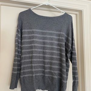 Chicos Zenergy Sweater Size 1. Gray with silver stripes.